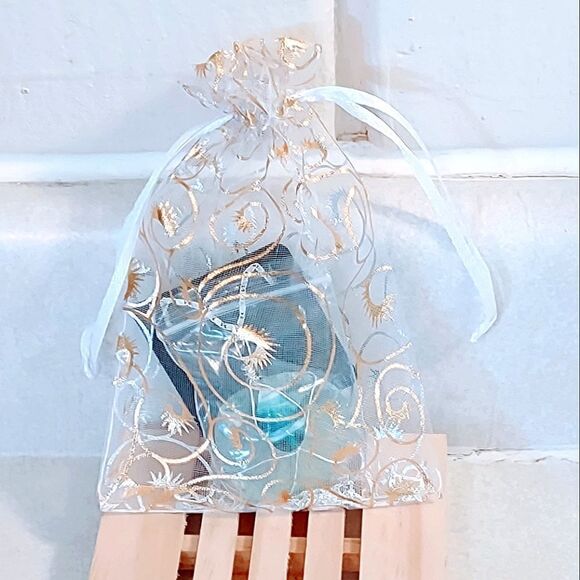 SEA GLASS ON SILVER PLATED CHAIN BEACHY NECKLACE - Picture 9 of 9